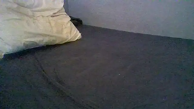 BonneQueueBonjour online show from 05-17-26, 03:48