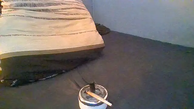 BonneQueueBonjour online show from 05-19-26, 08:37