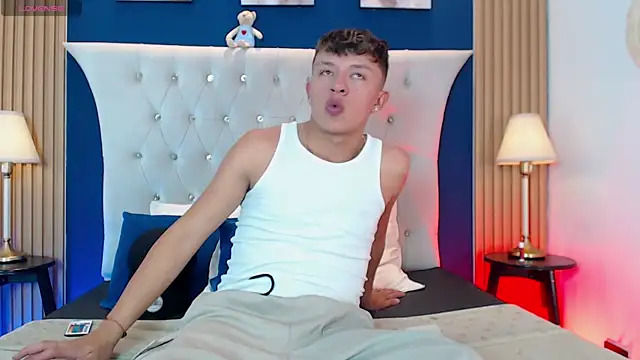 Dark Nico online show from 02-20-26, 03:58