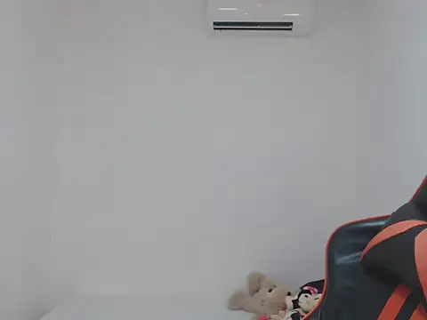 Snapshot of vintoria_1 chatting on 03-10-26, 05:34 vintoria 1 online show from 03-10-26, 05:34