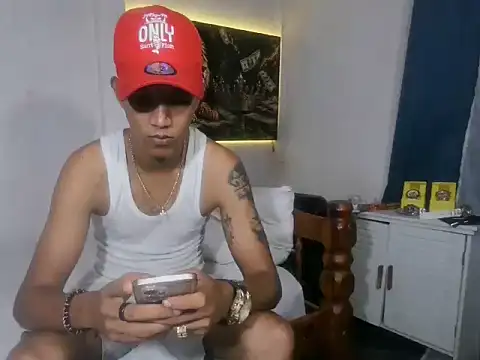 Snapshot of badboy_master chatting on 06-04-26, 04:07 badboy master online show from 06-04-26, 04:07