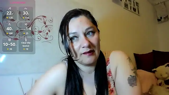 Snapshot of EVELYNA88 chatting on 05-07-26, 10:48 EVELYNA88 online show from 05-07-26, 10:48