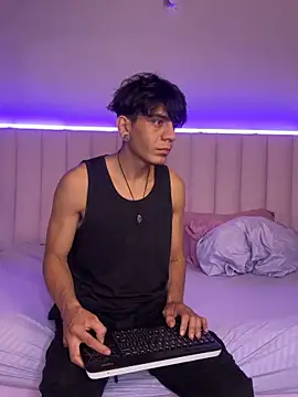 abrilandjulian online show from 03-28-26, 12:05