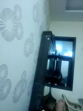 Snapshot of ashi16969 chatting on 03-10-26, 08:36 ashi16969 online show from 03-10-26, 08:36