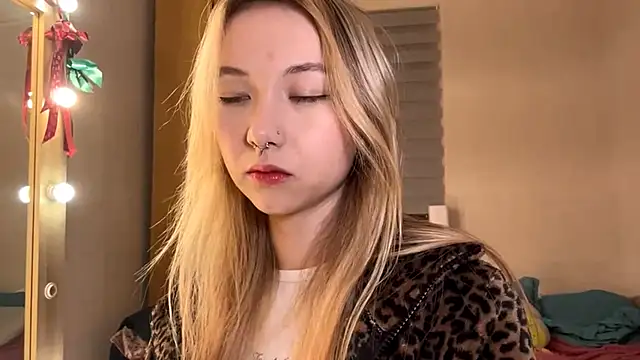 PinkTraible online show from 03-10-26, 11:48