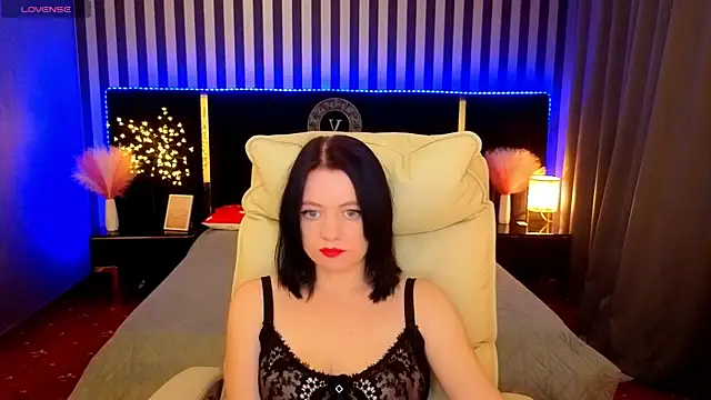 Snapshot of Ingrit_tass chatting on 03-25-26, 08:15 Ingrit tass online show from 03-25-26, 08:15