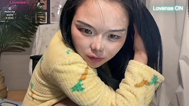 Snapshot of xiaosu22 chatting on 04-28-26, 10:42 xiaosu22 online show from 04-28-26, 10:42