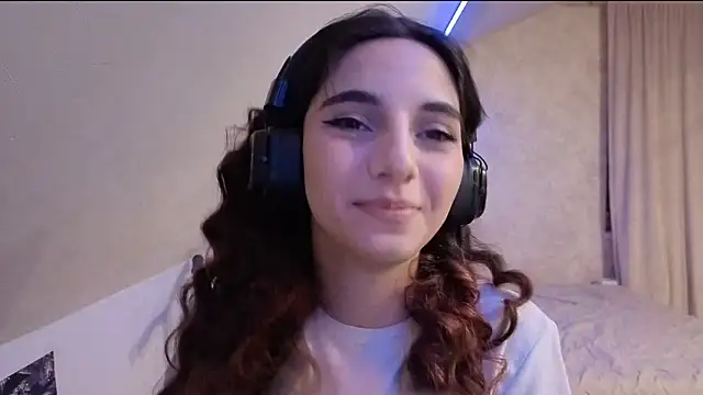 Blissmissataeses online show from 03-21-26, 01:58