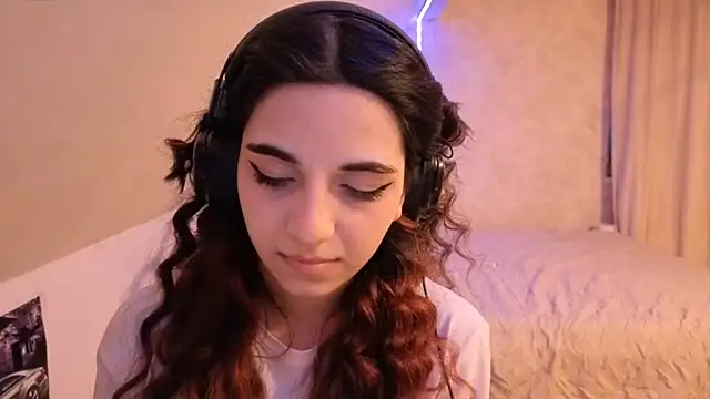 Blissmissataeses online show from 03-23-26, 01:04