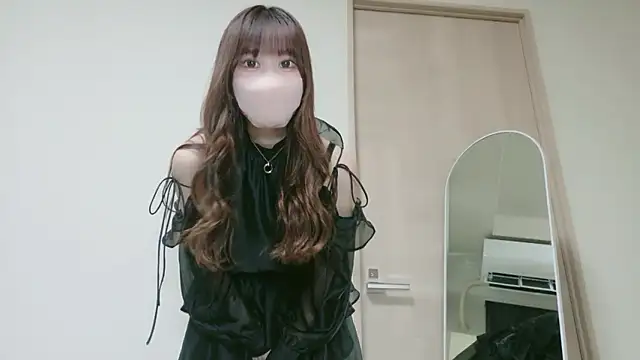 ukachan  online show from 03-29-26, 04:51