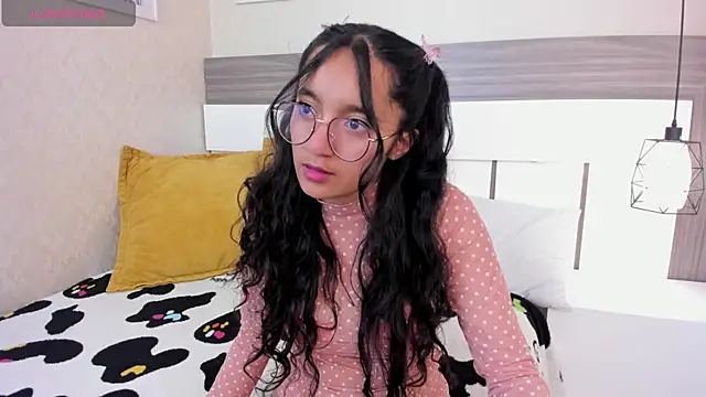 Emilyblussh online show from 03-02-26, 06:04