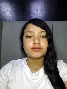 Bloom Dahlia online show from 03-20-26, 11:31