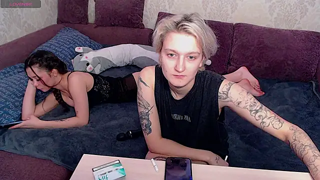 Evandiva online show from 02-15-26, 04:58