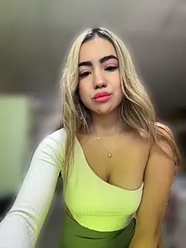 bellabarbiex online show from 05-04-26, 02:46
