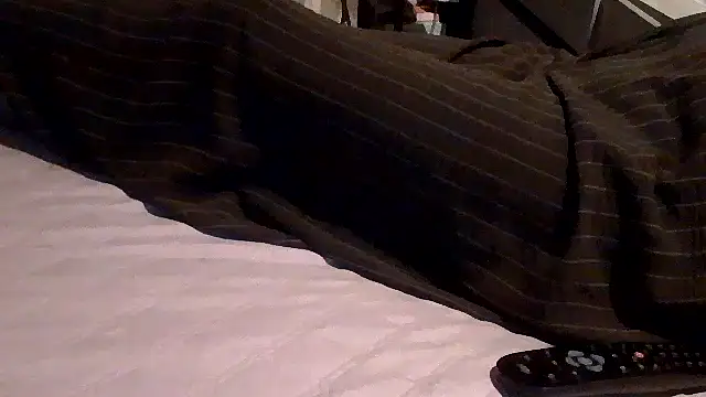 Snapshot of luanahot1 chatting on 05-27-26, 11:51 luanahot1 online show from 05-27-26, 11:51