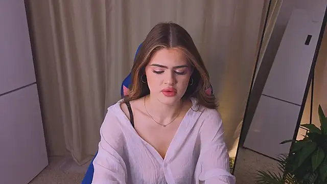 404CUTIE  online show from 05-05-26, 05:26