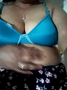 Snapshot of Beautiful_ely chatting on 04-11-26, 08:29 Beautiful ely online show from 04-11-26, 08:29