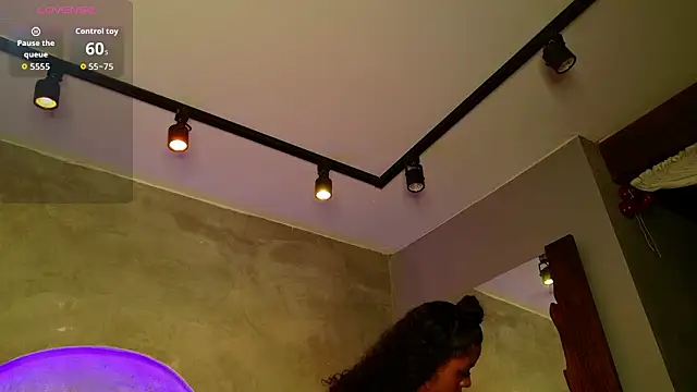 Kinsleybrown online show from 03-27-26, 03:45