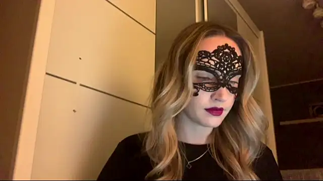 AmelieHot online show from 02-16-26, 06:59