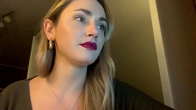 AmelieHot online show from 02-20-26, 07:03