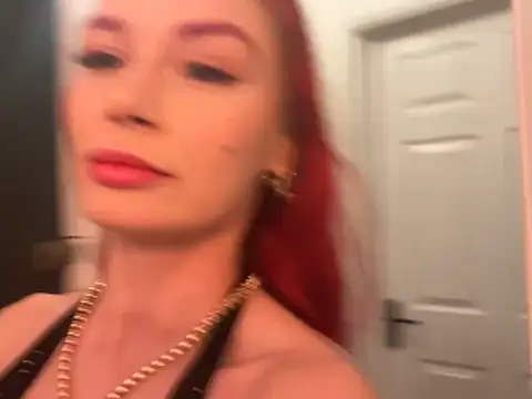 Snapshot of FoxyValentine chatting on 03-24-26, 04:23 FoxyValentine online show from 03-24-26, 04:23