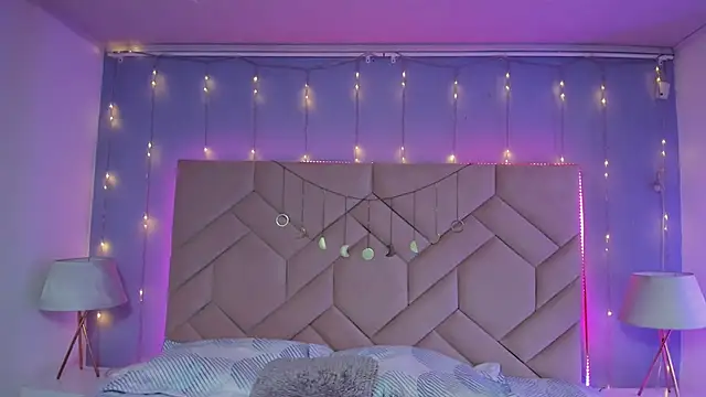 NaeniaDemon  online show from 03-26-26, 03:34