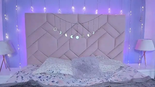 NaeniaDemon  online show from 03-31-26, 03:41