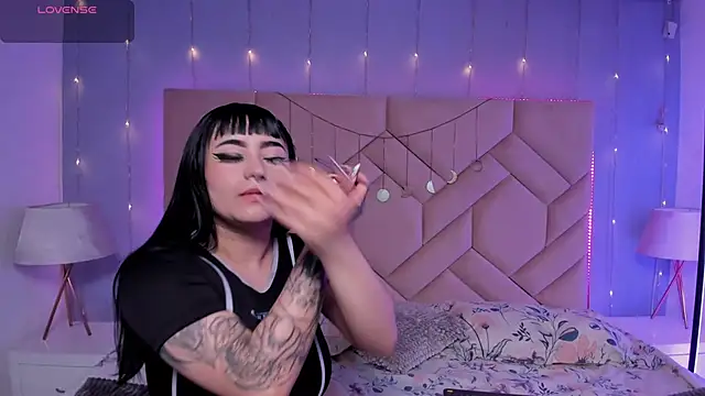 NaeniaDemon  online show from 04-01-26, 03:40