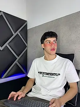 Snapshot of Lucian-greyy chatting on 02-27-26, 04:12 Lucian-greyy online show from 02-27-26, 04:12