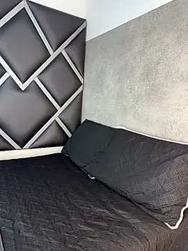 Snapshot of Lucian-greyy chatting on 03-06-26, 04:42 Lucian-greyy online show from 03-06-26, 04:42