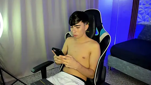 Arvinn  online show from 02-14-26, 04:09