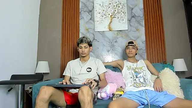 Snapshot of YOUNG_BOYS_HELL chatting on 03-11-26, 01:11 YOUNG BOYS HELL online show from 03-11-26, 01:11