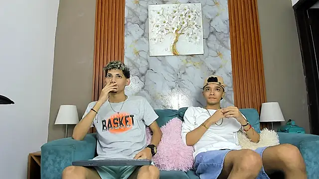 Snapshot of YOUNG_BOYS_HELL chatting on 03-17-26, 01:21 YOUNG BOYS HELL online show from 03-17-26, 01:21