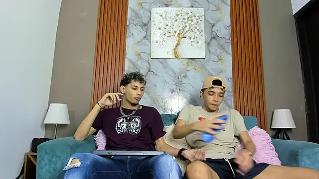 Snapshot of YOUNG_BOYS_HELL chatting on 03-26-26, 01:22 YOUNG BOYS HELL online show from 03-26-26, 01:22