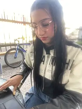 Daniela Pink online show from 05-15-26, 11:50
