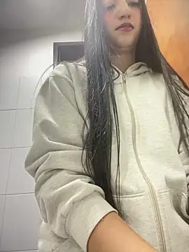 Daniela Pink online show from 05-18-26, 11:16
