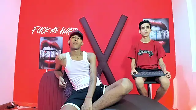 GREEN BOYS online show from 02-20-26, 07:32