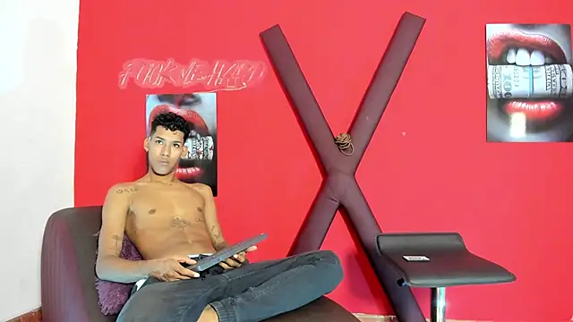 GREEN BOYS online show from 03-04-26, 07:36