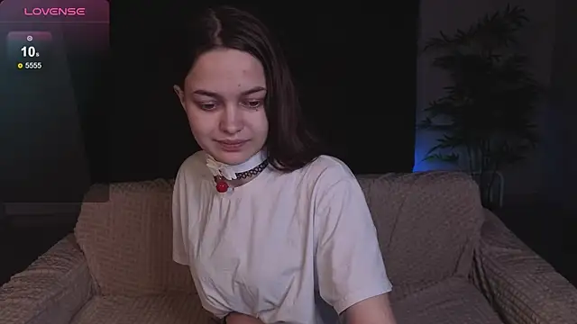 parrot kisha online show from 03-19-26, 01:42