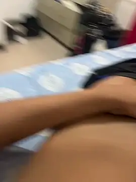 Snapshot of Miguel_960 chatting on 03-05-26, 08:38 Miguel 960 online show from 03-05-26, 08:38