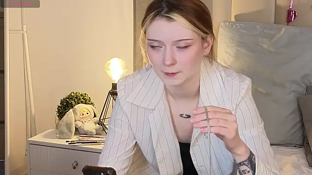 AlyssFrost online show from 02-18-26, 04:03