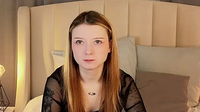 Snapshot of AlyssFrost chatting on 05-06-26, 02:51 AlyssFrost online show from 05-06-26, 02:51