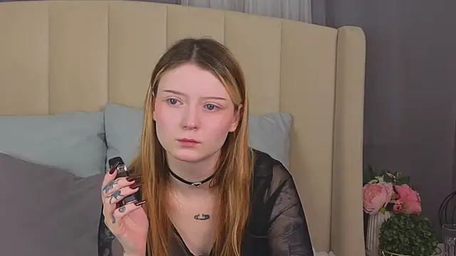 Snapshot of AlyssFrost chatting on 05-22-26, 03:13 AlyssFrost online show from 05-22-26, 03:13