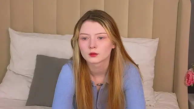 Snapshot of AlyssFrost chatting on 06-02-26, 02:46 AlyssFrost online show from 06-02-26, 02:46