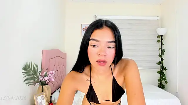 Dafne Maroto online show from 04-14-26, 12:44