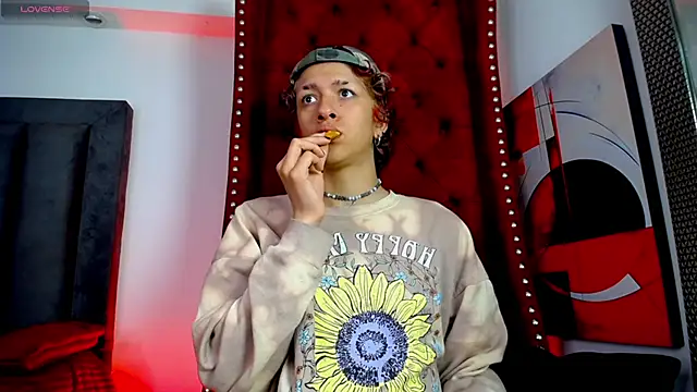 Snapshot of Cain_Dantalion chatting on 04-08-26, 04:01 Cain Dantalion online show from 04-08-26, 04:01