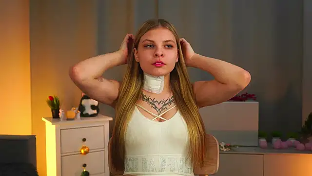 ZofiaPantano online show from 03-31-26, 03:56