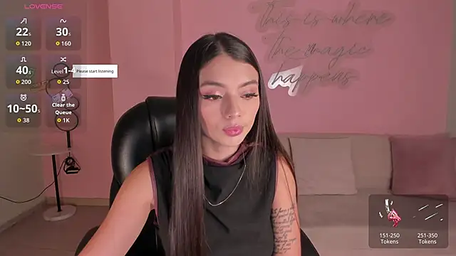 JulietteMoreau online show from 05-04-26, 07:54
