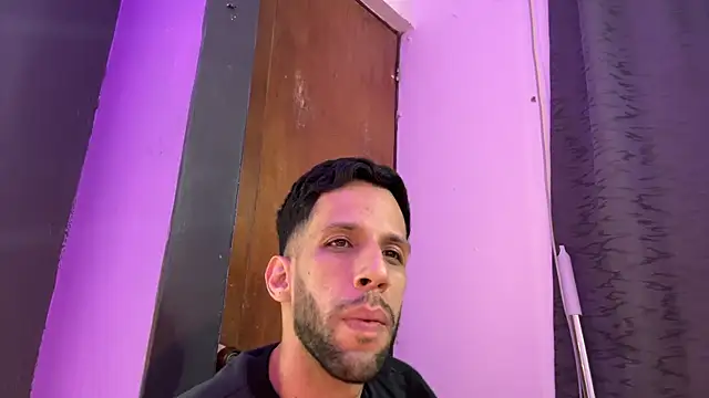 Snapshot of Karim_mansur chatting on 03-26-26, 04:29 Karim mansur online show from 03-26-26, 04:29