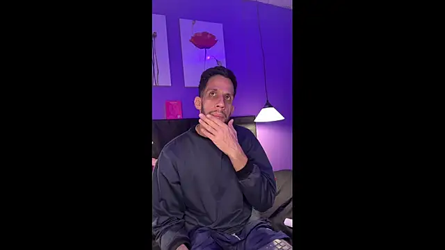 Snapshot of Karim_mansur chatting on 04-02-26, 05:05 Karim mansur online show from 04-02-26, 05:05